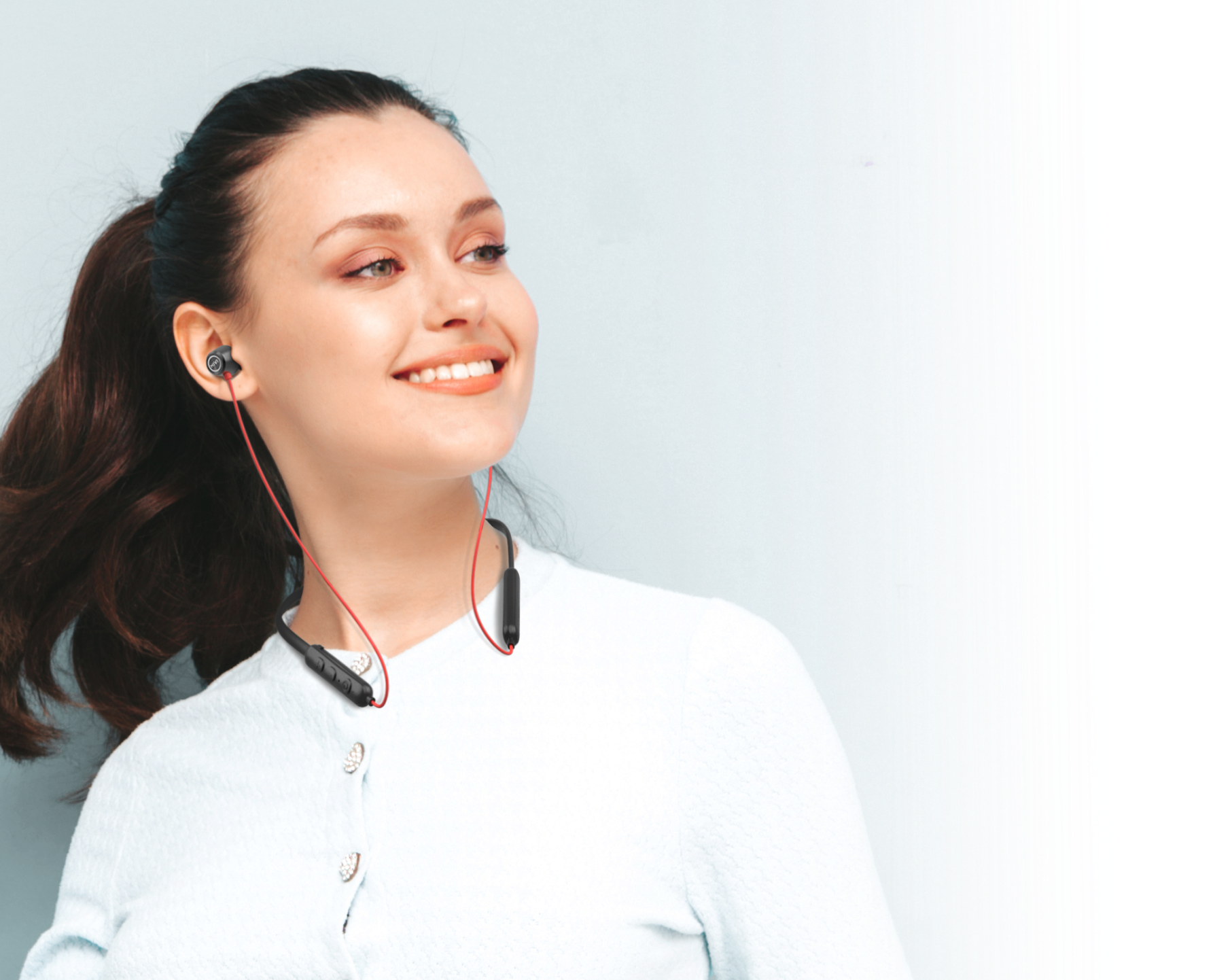 Best comfort and safety feature in Collar D 25